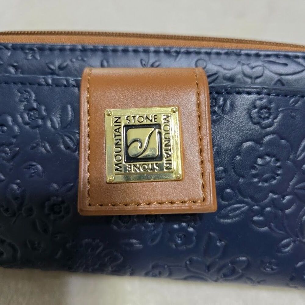 Stone Mountain Blue And Brown Faux Leather Phone Wristlet Pocket for Large Phone - Picture 2 of 8